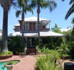 Lakeside Bed  Breakfast - Darwin Holiday