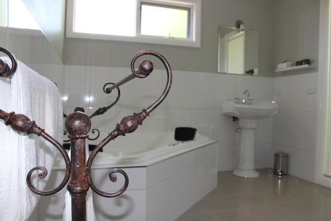 Amelina Cottages - Darwin Holiday 3