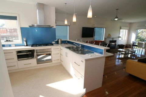 Bridport Holiday Rental - Darwin Holiday 2