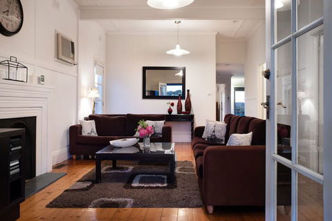 Churchills - Darwin Holiday 7