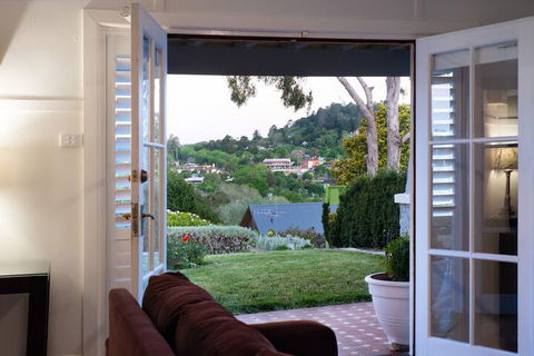 Churchills - Darwin Holiday 1