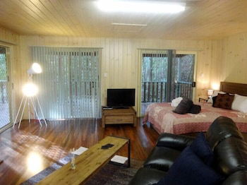 Treetops Accommodation Montville - Darwin Holiday 2