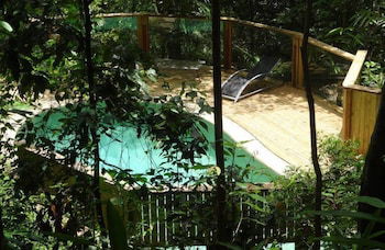 Treetops Accommodation Montville - Darwin Holiday 6