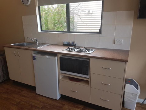 BIG 4 Hay - Darwin Holiday 4