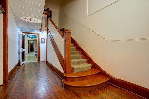 Pier Hotel Coffs Harbour - Darwin Holiday 0