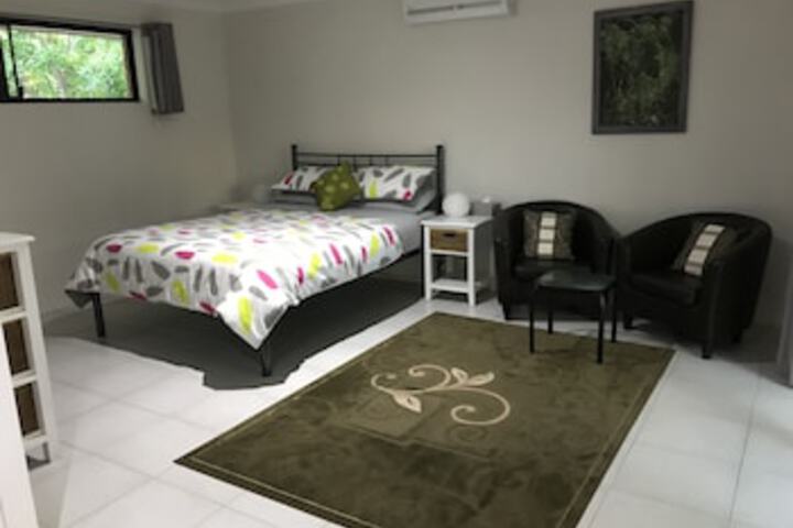 Bovell WA Darwin Holiday