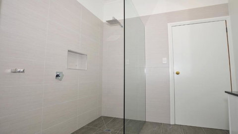 Country Lane Cottage - Darwin Holiday 4