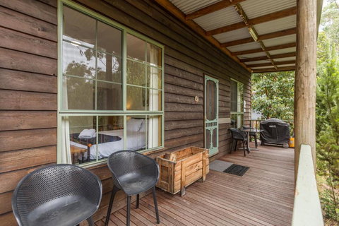 Country Lane Cottage - Darwin Holiday 3