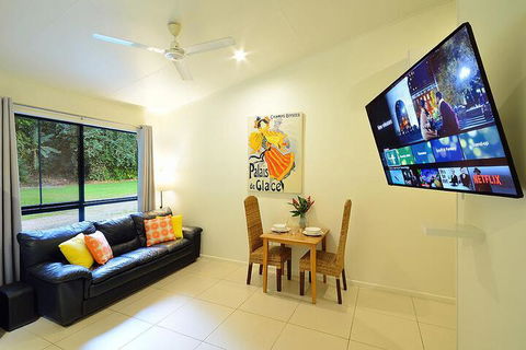 Misty Mountains Rainforest Retreat - Darwin Holiday 1