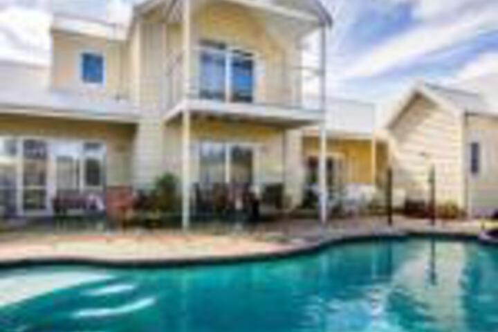 Aspendale VIC Darwin Holiday