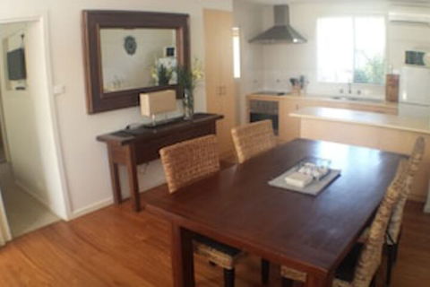 Oceana Holiday Units - Darwin Holiday 0
