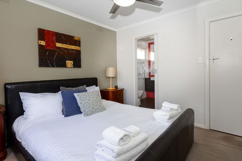 BOUTIQUE STAYS - Sandy Haven C - Darwin Holiday 3