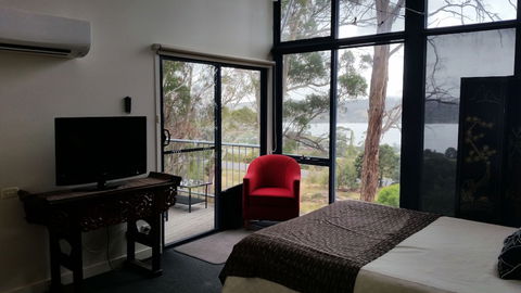 Armalong Winery Chalets - Darwin Holiday 4