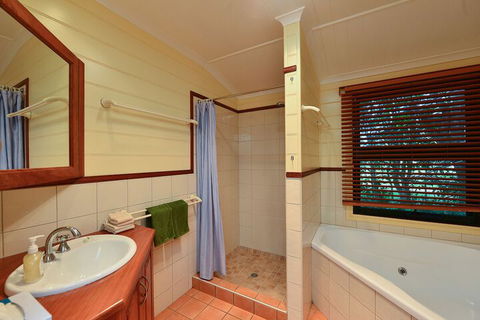 Bushland Cottages And Lodge - Darwin Holiday 7