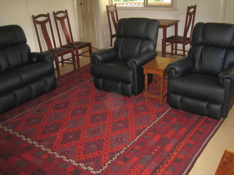 Showgrounds Cottage Naracoorte - Darwin Holiday 5