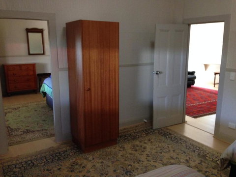 Showgrounds Cottage Naracoorte - Darwin Holiday 3