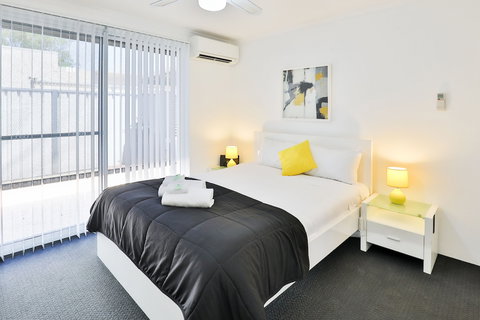 112 Olive Apartments - Darwin Holiday 6