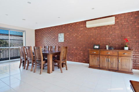 Skip Shop Splash - Darwin Holiday 4