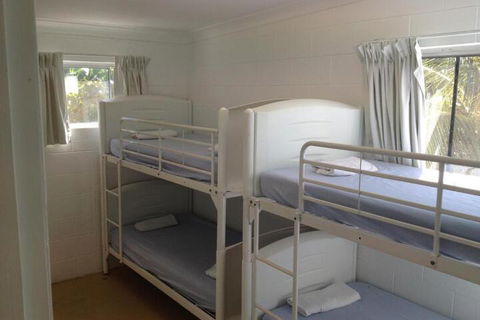 Absolute Backpackers Mission Beach - Darwin Holiday 2