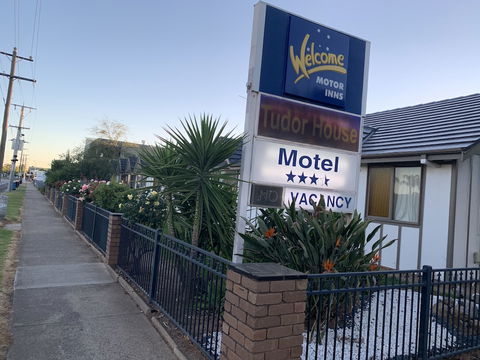 Tudor House Motel - Darwin Holiday 1