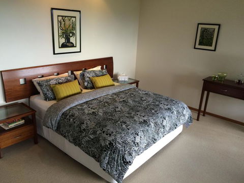 Braeside Bed & Breakfast - Darwin Holiday 5