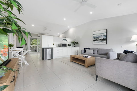 The Country House At Hunchy Montville - Darwin Holiday 5