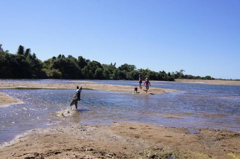 Elliot River Retreat - Darwin Holiday 1