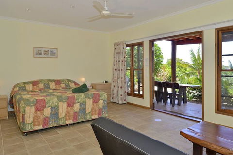 Escape 1770- Adults Only - Darwin Holiday 6