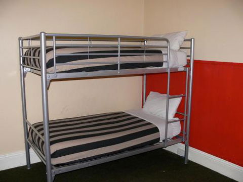 Adelaide Backpackers Inn - Darwin Holiday 2