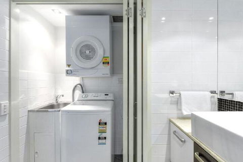 The Hub Apartments - Darwin Holiday 5