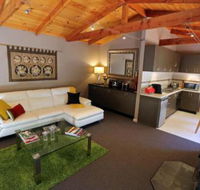 Mirkwood Forest Self contained Spa Cottages - Darwin Holiday