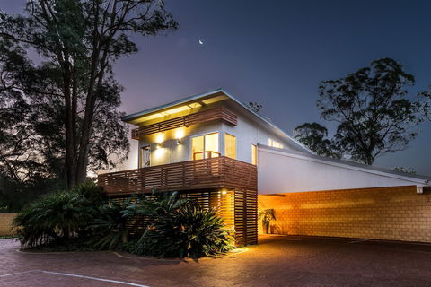 Inn The Tuarts Guest Lodge Busselton - Darwin Holiday 0