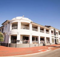 Cottesloe Beach Hotel - Darwin Holiday