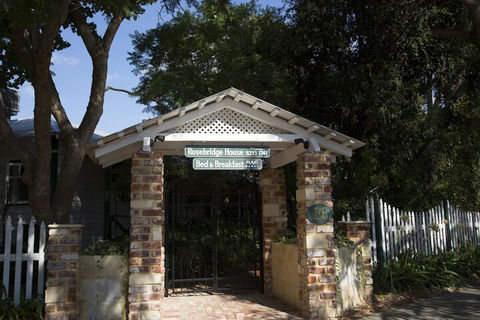 Rosebridge House Bed & Breakfast Adult Retreat - Darwin Holiday 2