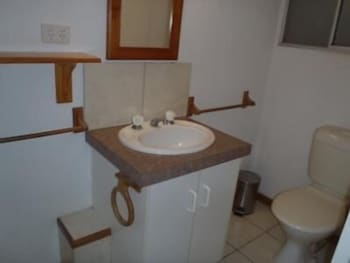 Beachside Holiday Units - Darwin Holiday 5