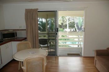 Beachside Holiday Units - Darwin Holiday 6