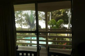 Beachside Holiday Units - Darwin Holiday 3
