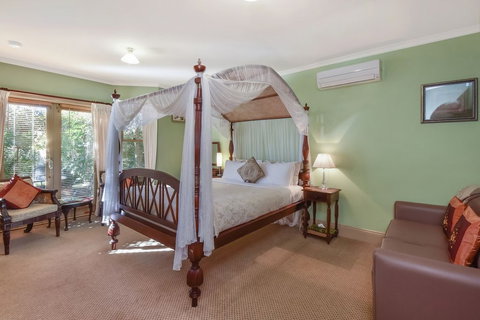 Lurline House - Darwin Holiday 1