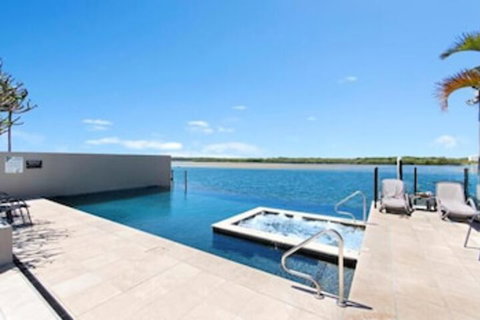 Trafalgar Towers - Darwin Holiday 6