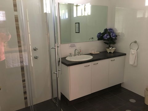 Armadale Cottage Bed & Breakfast - Darwin Holiday 4