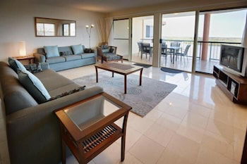 On The River Apartments - Darwin Holiday 3