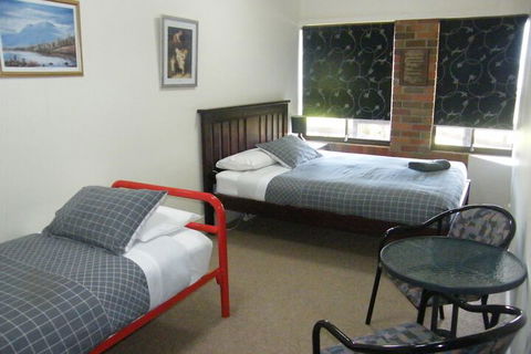 Boomers Guest House Hamilton - Darwin Holiday 4
