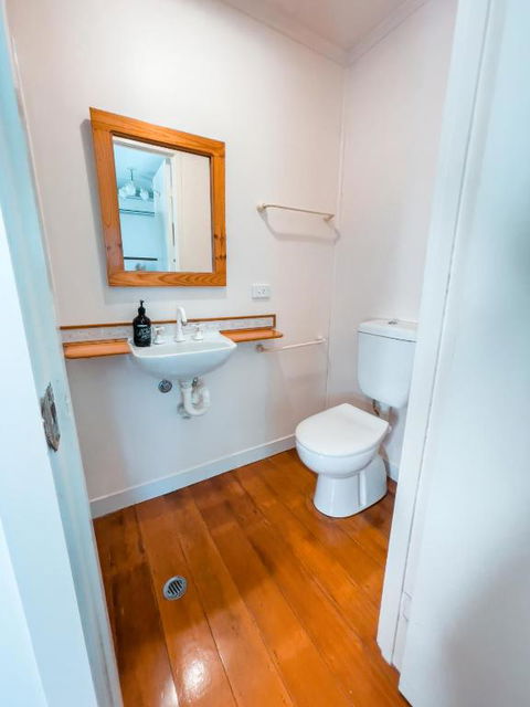Noosa Hinterland Bed & Breakfast - Darwin Holiday 4