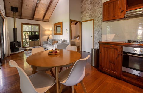 Lake Weyba Cottages - Darwin Holiday 5