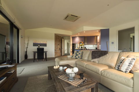 Hilltop Apartments Phillip Island - Darwin Holiday 6