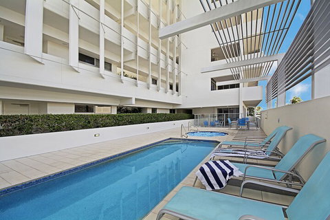 Space Holiday Apartments - Darwin Holiday 1