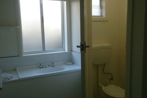 Phillip Island Cottages - Darwin Holiday 4