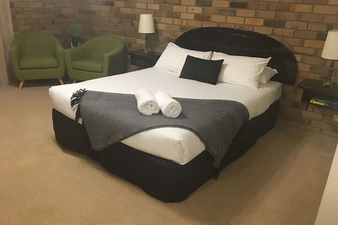 Magdala Motor Lodge & Lakeside Restaurant - Darwin Holiday 4