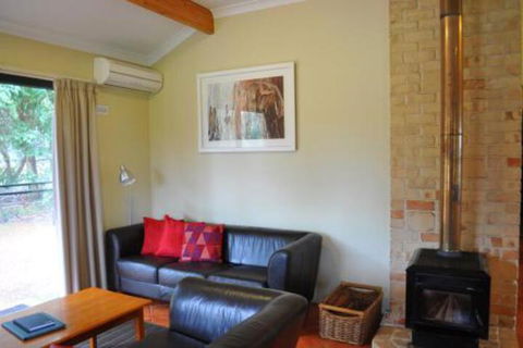 Karri Valley Chalets - Darwin Holiday 7