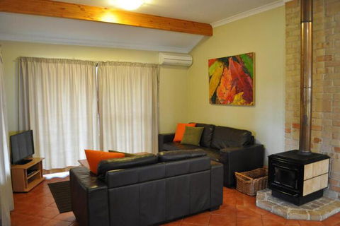 Karri Valley Chalets - Darwin Holiday 4